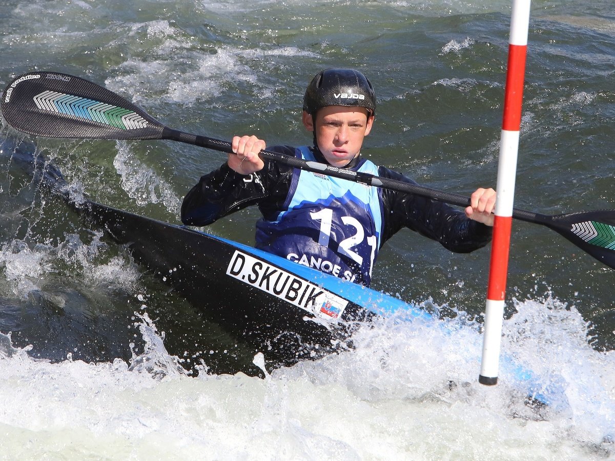 Najlepšie si v kajak krose počínal David Skubík