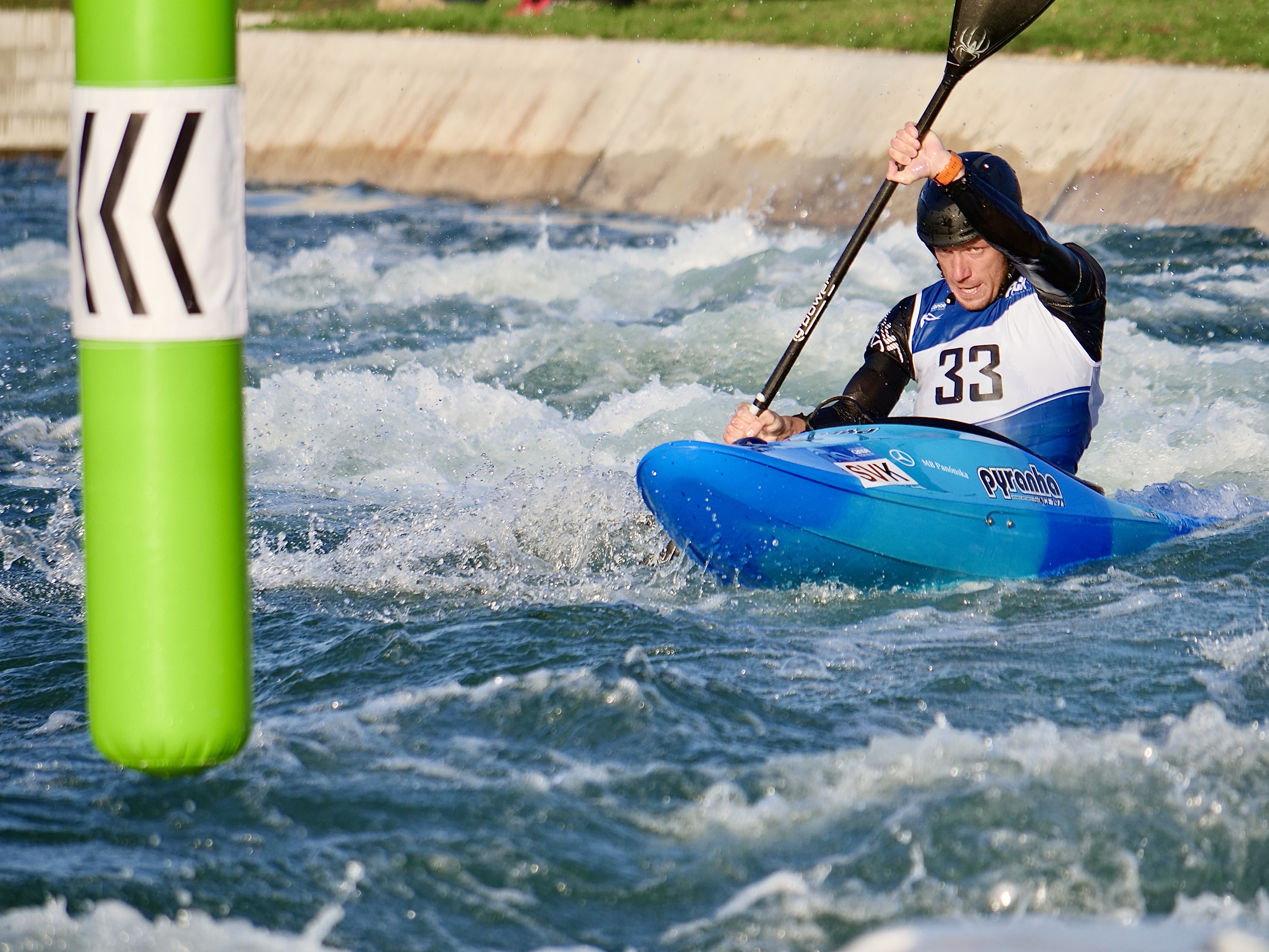 MARTIN HALČIN MAL OLYMPIJSKÚ MIESTENKU V KAJAK KROSE NA DOSAH