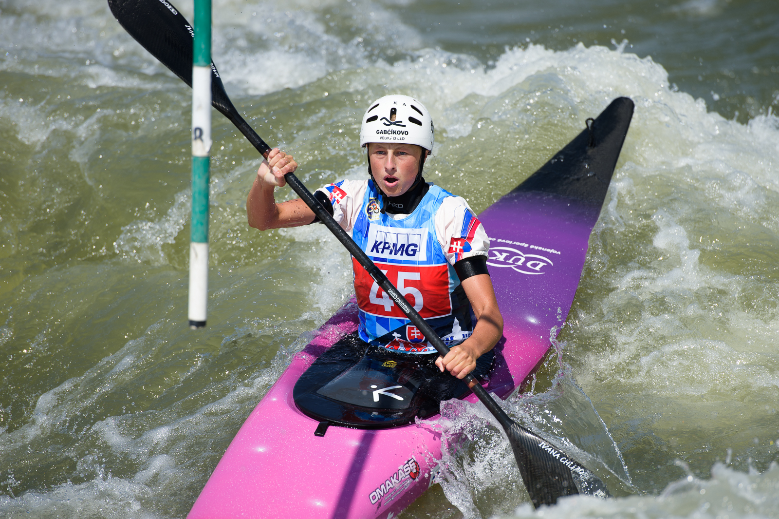 Do semifinále kajaku postúpilo všetkých jedenásť slovenských lodí