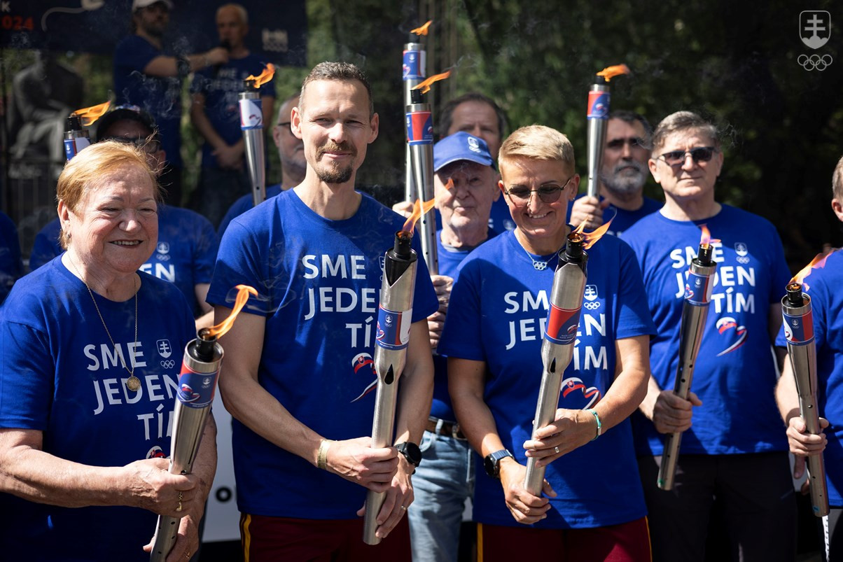 Dvojnásobná olympijská víťazka ELENA KALISKÁ vyslala olympijskú štafetu Naše farby
