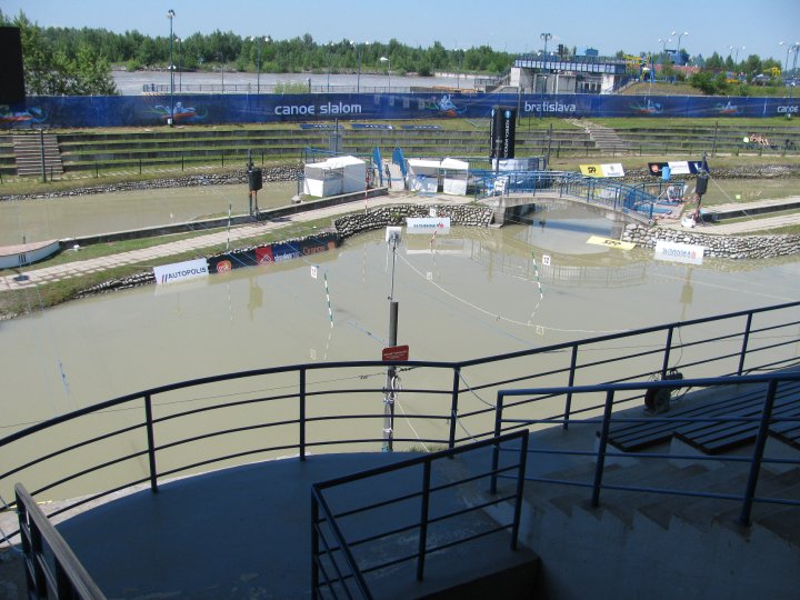 27979_1392945515975_1156457_n